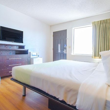 Studio Inn Extended Stay Oklahoma City Airport By Oyo Экстерьер фото