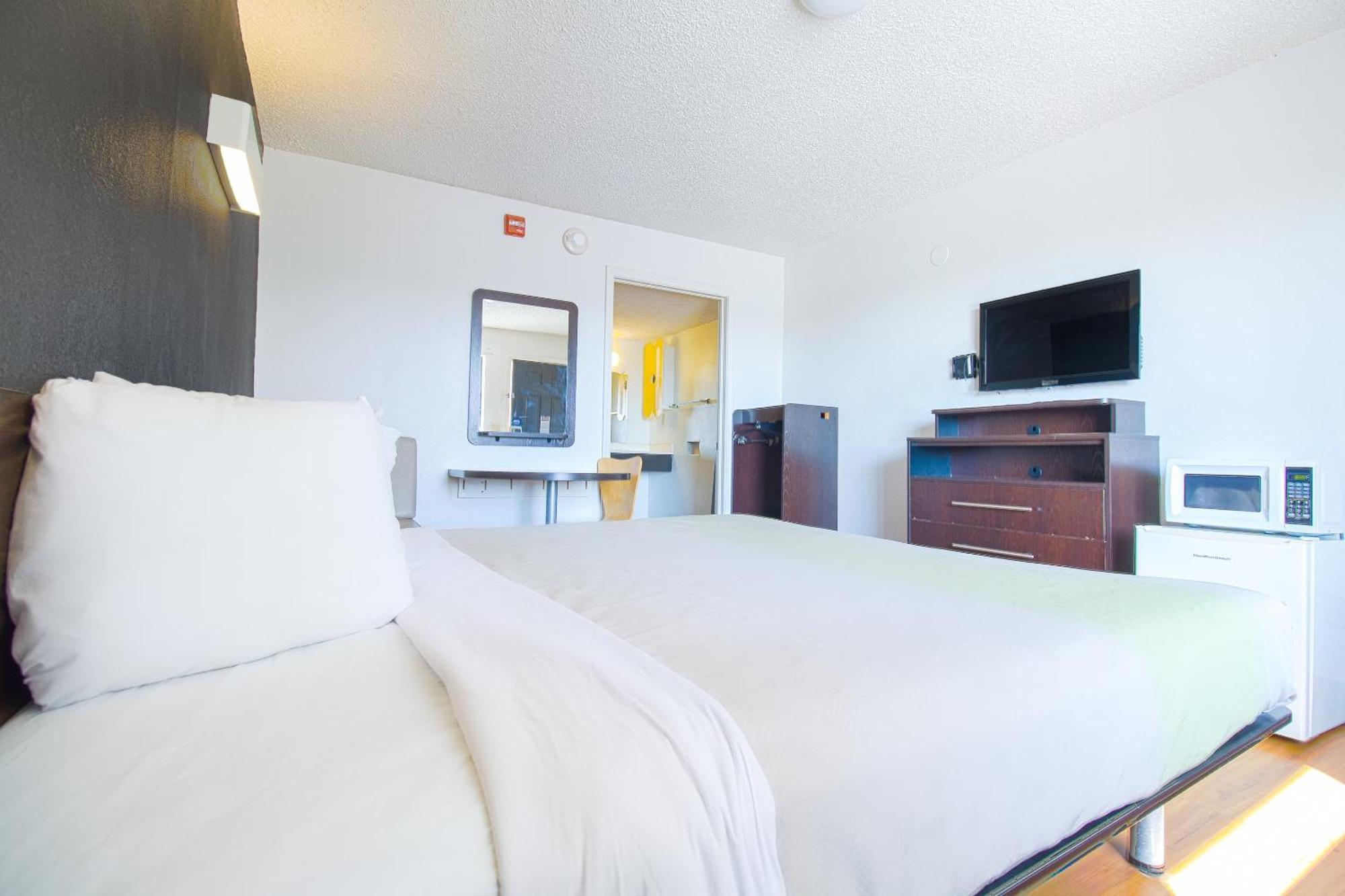 Studio Inn Extended Stay Oklahoma City Airport By Oyo Экстерьер фото