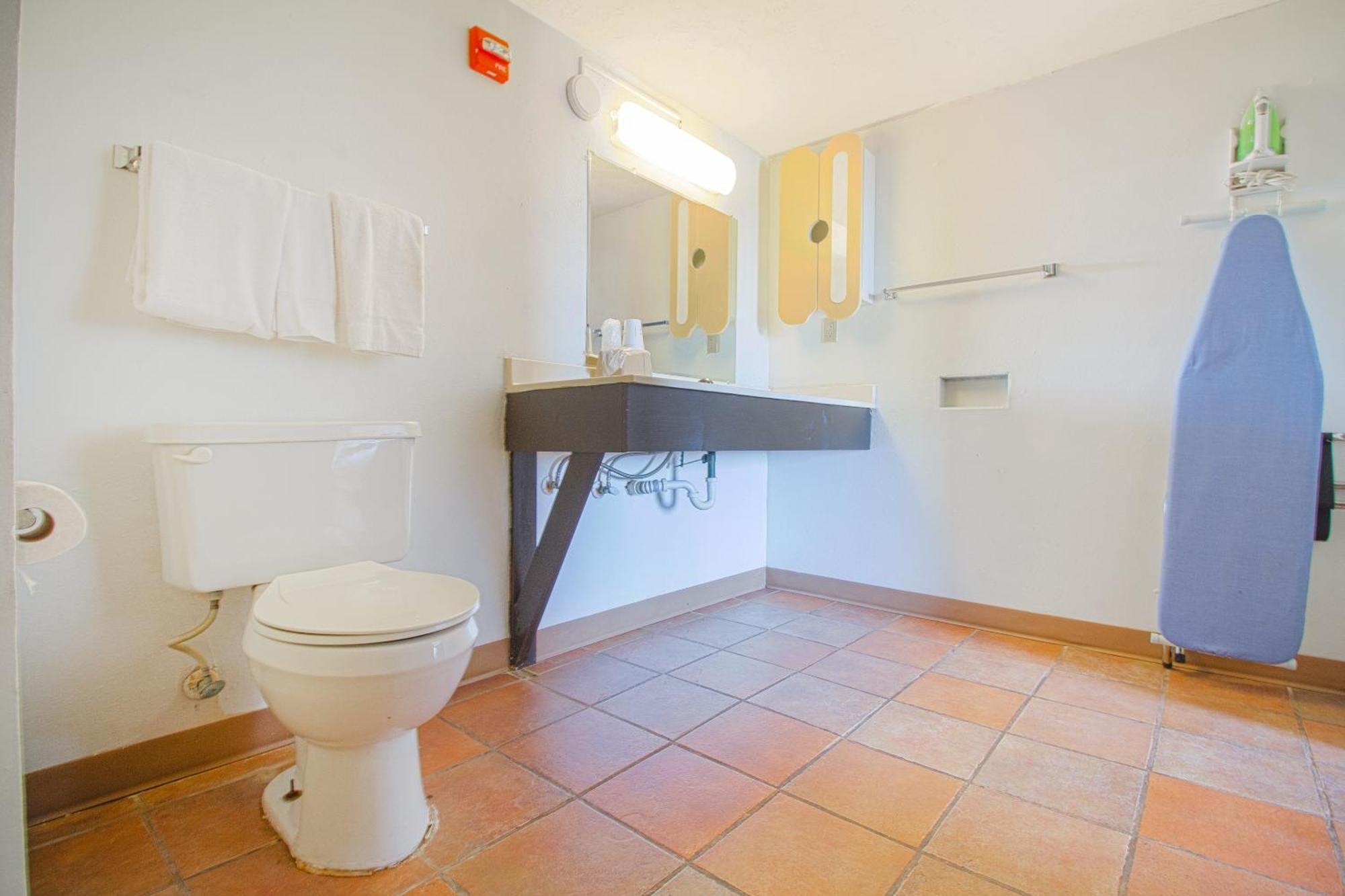 Studio Inn Extended Stay Oklahoma City Airport By Oyo Экстерьер фото