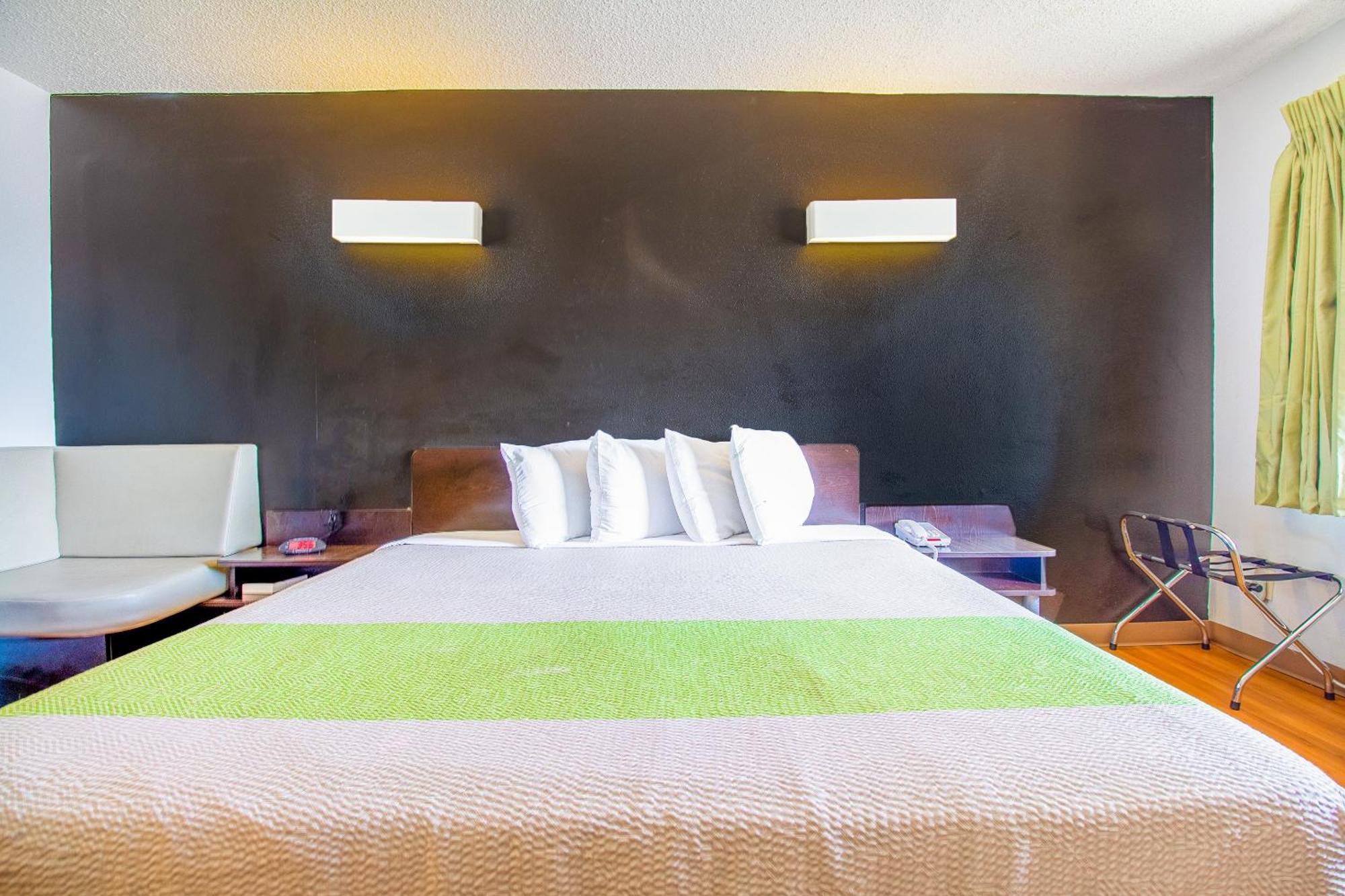 Studio Inn Extended Stay Oklahoma City Airport By Oyo Экстерьер фото